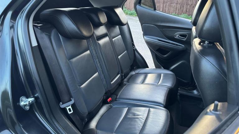 2015 Vauxhall Mokka 1.6i SE 2WD Euro 6 (s/s) 5dr HATCHBACK Petrol Manual