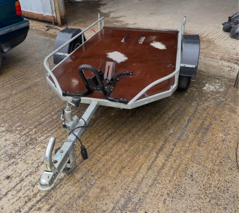 Motorcycle trailer 