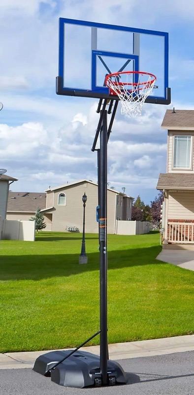 Lifetime 48 Inch (121cm) Portable Basketball Hoop