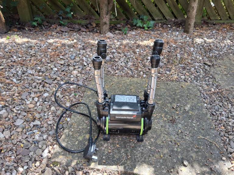 Salamander CT50 Xtra Twin Impeller Shower Pump 1.5 Bar – Working, 4x Flexi Hoses