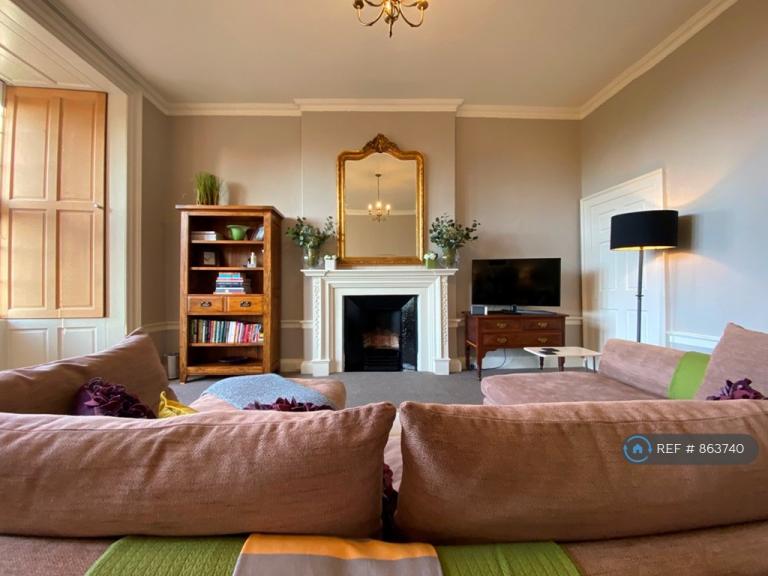 2 bedroom flat in New Town, Edinburgh, EH2 (2 bed) (#863740)