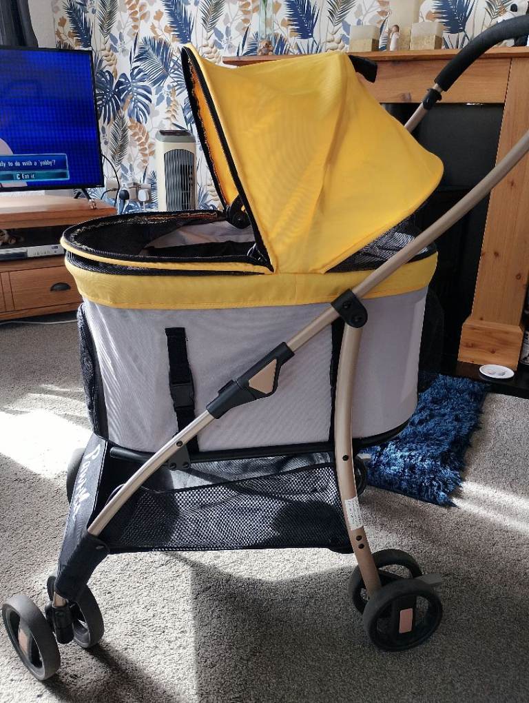 3 in 1 Pawhut dog/cat  buggy