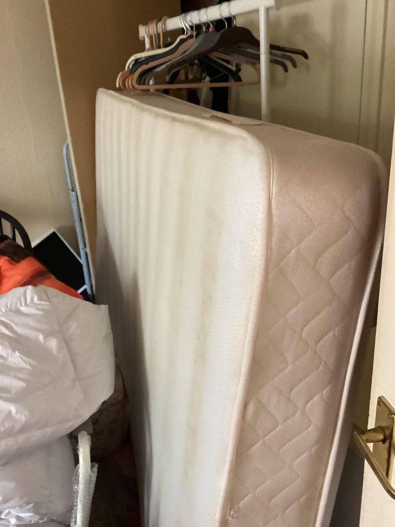 Double mattress + good