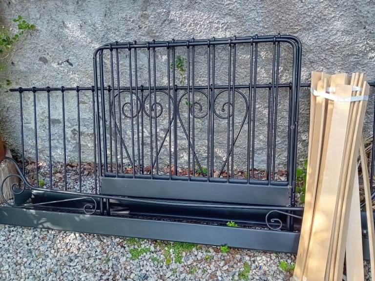 Black ikea day bed