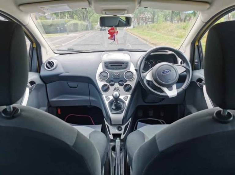 Ford, KA, Hatchback, 2013, Manual, 1242 (cc), 3 doors