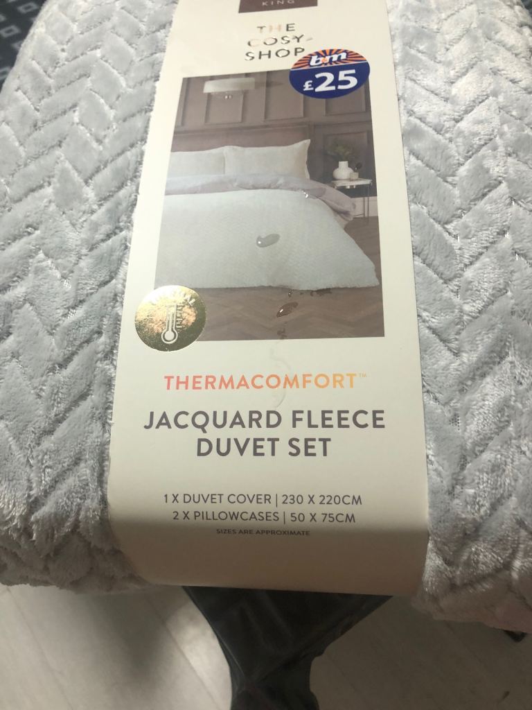Thermacomfort Jacquard Fleece King Size Duvet Set - New