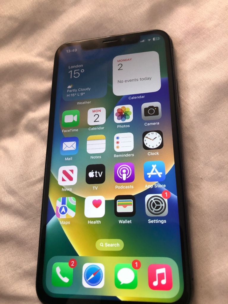 Apple iPhone X 64gb unlocked fully works looks nearly new battery health 100% 