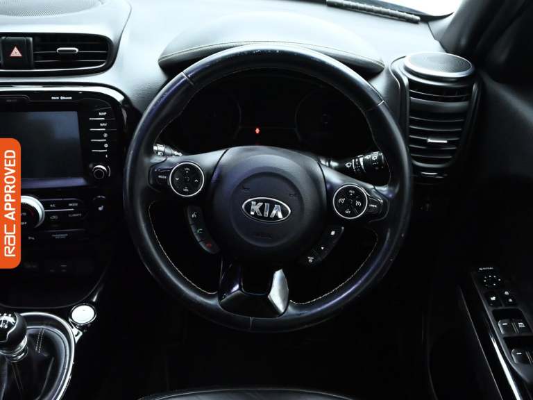 2015 Kia Soul 1.6 CRDi Maxx SUV 5dr Diesel Manual Euro 5 (126 bhp) Hatchback DIESEL Manual