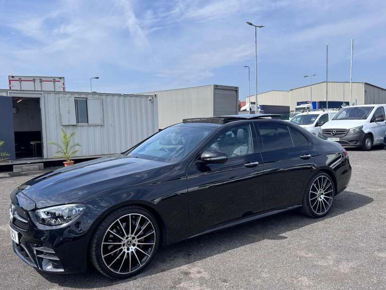 MERCEDES-BENZ E CLASS 2.0 E220d AMG Line Night Edition 2021