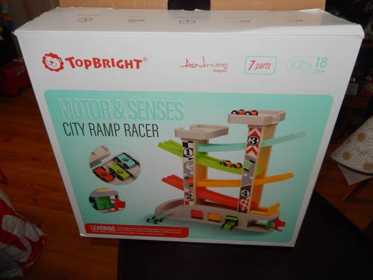 MOTOR AND SENSES CITY RAMP RACER