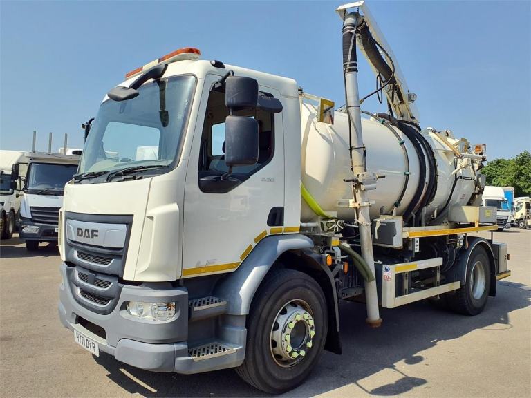 DAF TRUCKS LF 230 18 TONNE WHALE COMBINATION TANKER, ONLY 30,800 KM , 8,183 LTRS