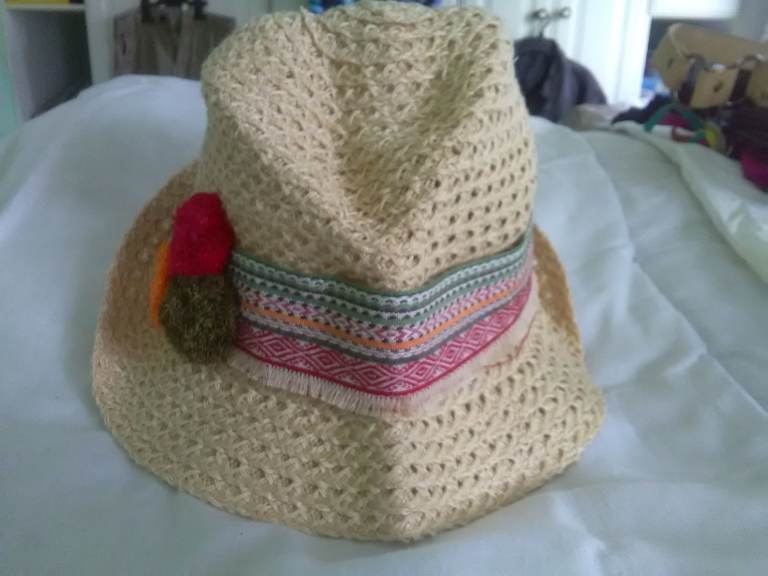 SUMMER STRAW HAT - BRAND NEW 