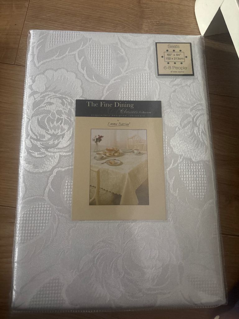Large table cover 