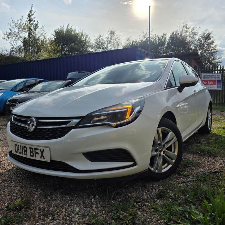 VAUXHALL ASTRA K 1.6 DIESEL 110 BHP MODEL YEAR 2018  HPi CLEAR  ULEZ EXCELENT CONDITION!!!