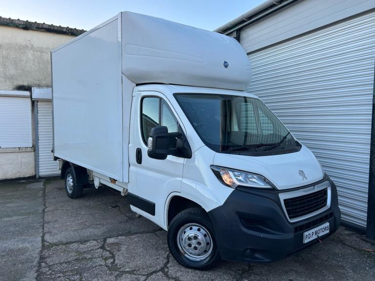 2020 Peugeot Boxer 2.2 BlueHDi Low floor Luton 165ps NO VAT CHASSIS CAB Diesel Manual