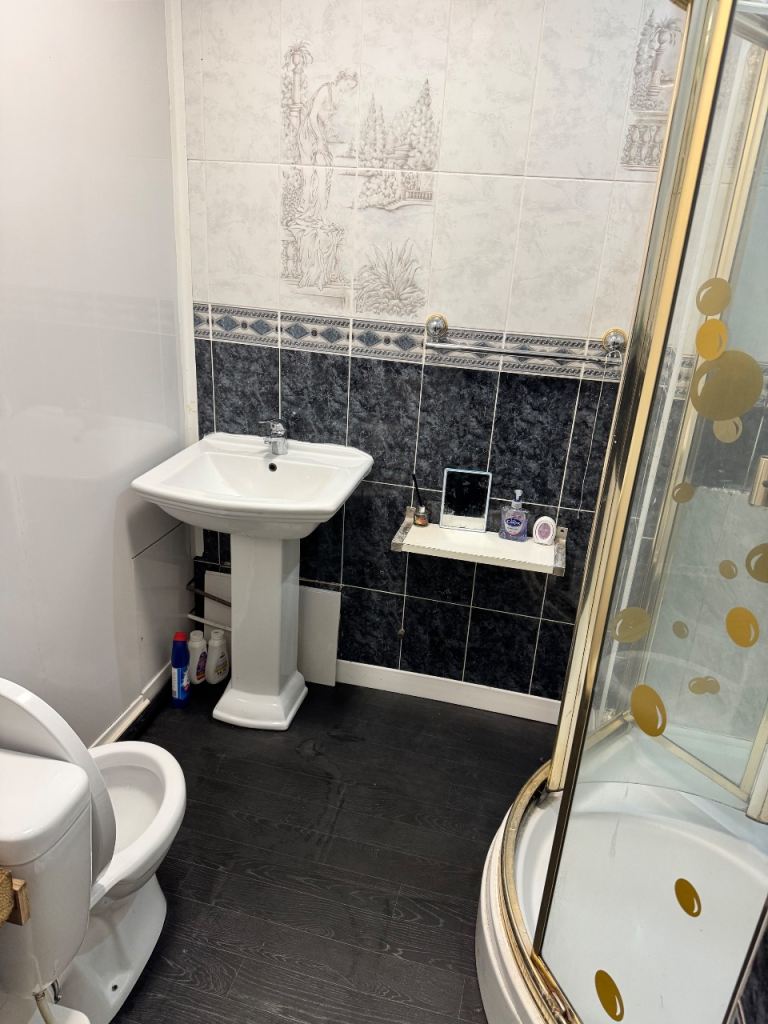 1 bedroom apartment en suite 