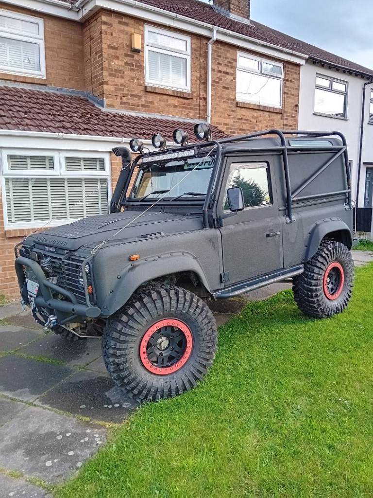 Land Rover, Custom Built DEFENDER 90, Panel Van, 1994, Manual, 2495 (cc)