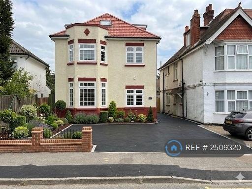 1 bedroom in Yew Tree Road, Slough, SL1 (#2509320)