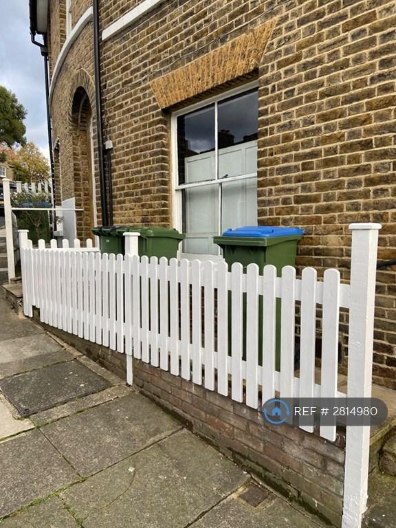 2 bedroom house in Maidenstone Hill, Greenwich, SE10 (2 bed) (#2814980)