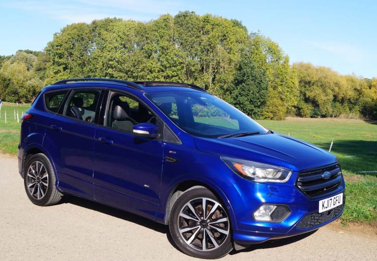 2017 Ford Kuga 2.0TDCI ST-LINE 4x4 180bhp 6-Speed 1-Owner Full Service Panorama Camera