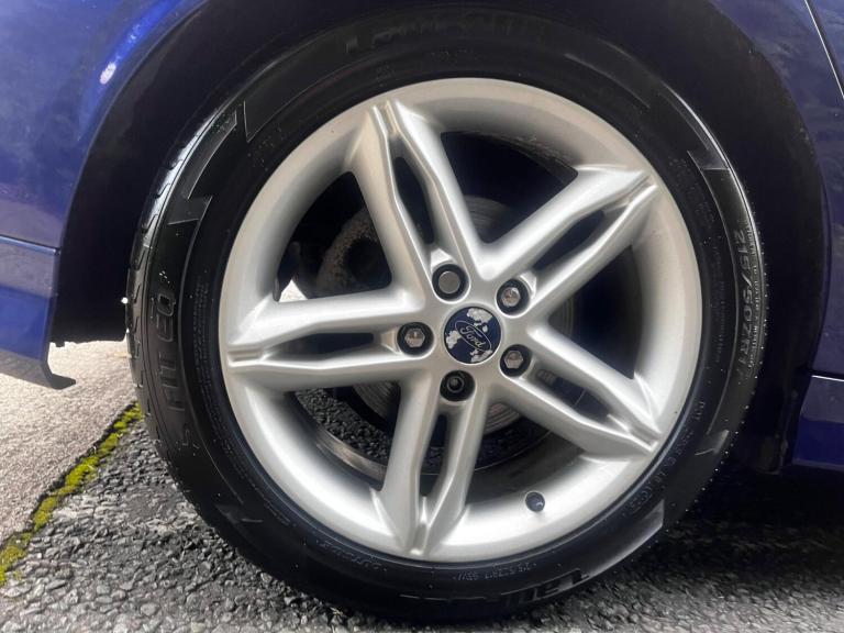 2015 Ford Focus 1.5T EcoBoost Zetec S Euro 6 (s/s) 5dr HATCHBACK Petrol Manual