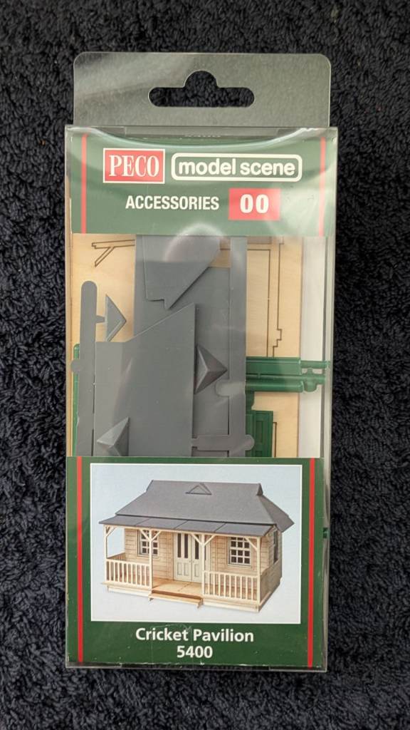 PECO Model Scene Cricket Pavilion 00 Scale Kit - NEW