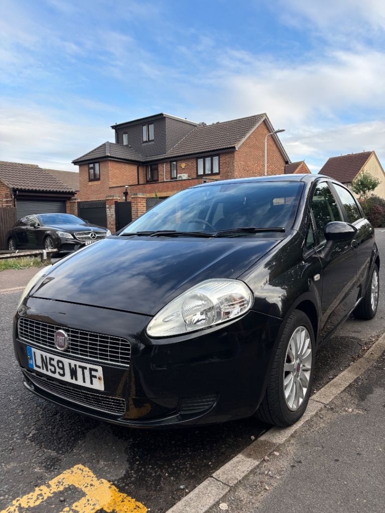 Fiat, GRANDE PUNTO, 5300 miles , 2009, Semi-Auto, 5 doors