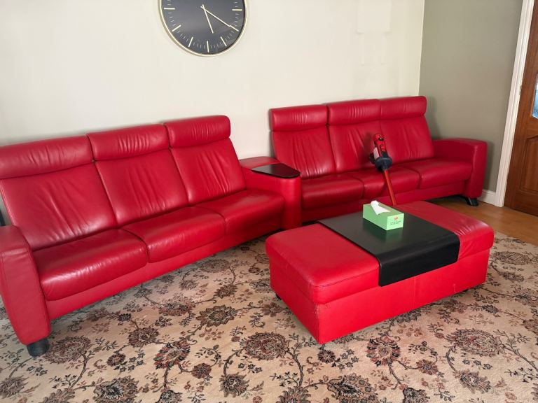 Ekorness stresses full suite and 2 recliners