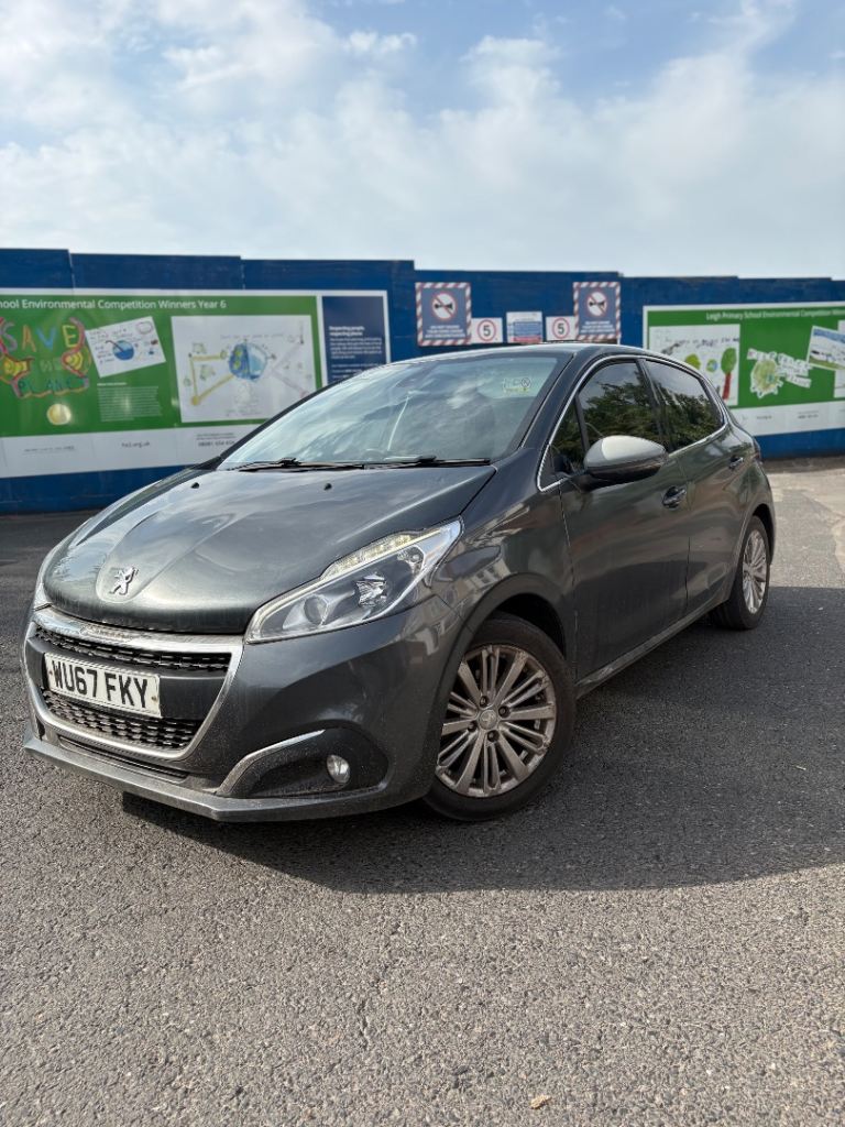 Peugeot, 208, Hatchback, 2017, Manual, 1199 (cc), 5 doors