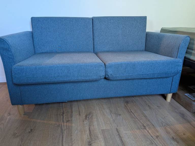 2 seater sofa, in excellent condition