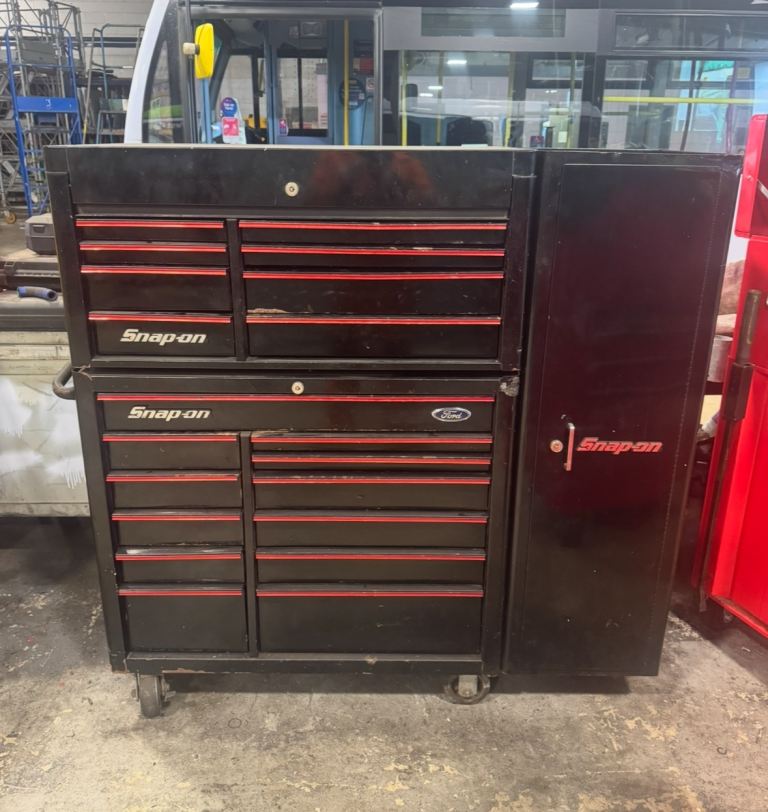 Snap on 40 inch toolbox 