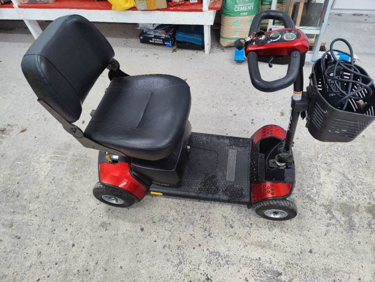 Go Go Elite Traveller Plus Adult Scooter
