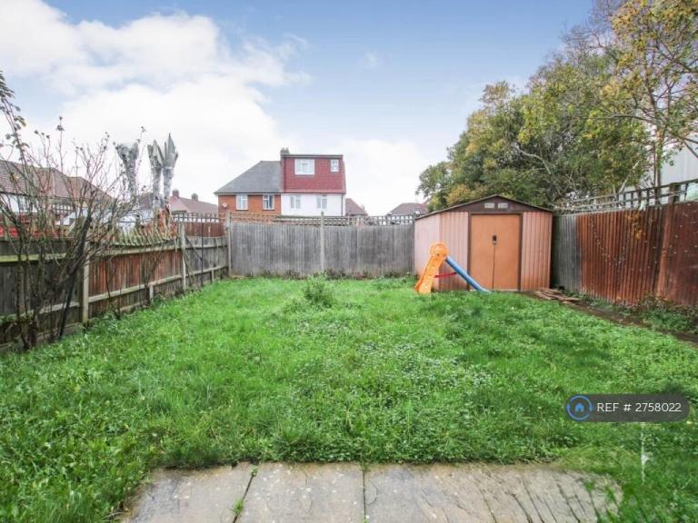 4 bedroom house in Glenister Gardens, Hayes, UB3 (4 bed) (#2758022)