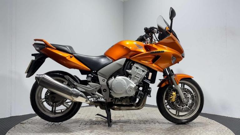 Honda CB 2006 42K GREAT CONDITION NEW MOT 1000CC COMMUTER BIKE