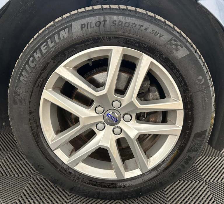 VOLVO XC60 2.0 SE Lux Nav D4 2017