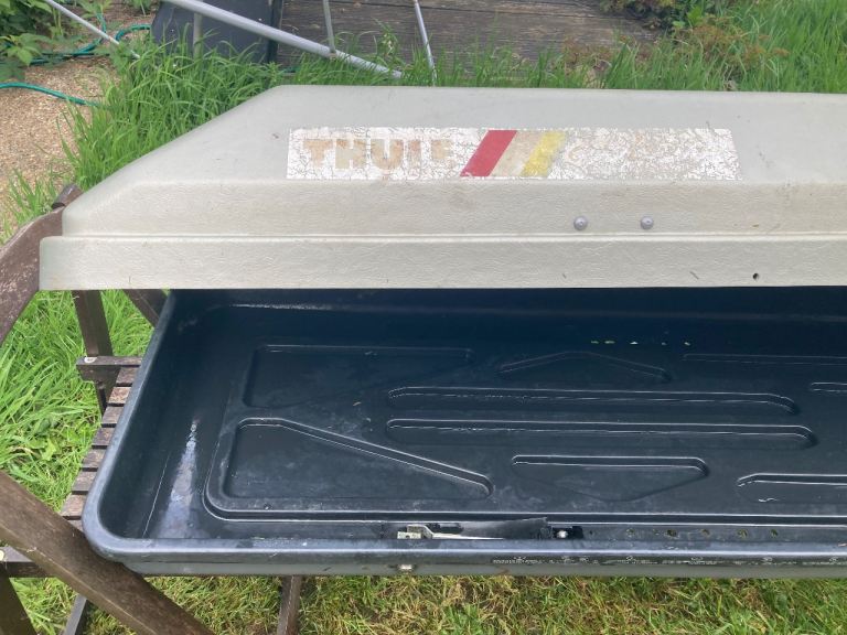 Thule roof box 