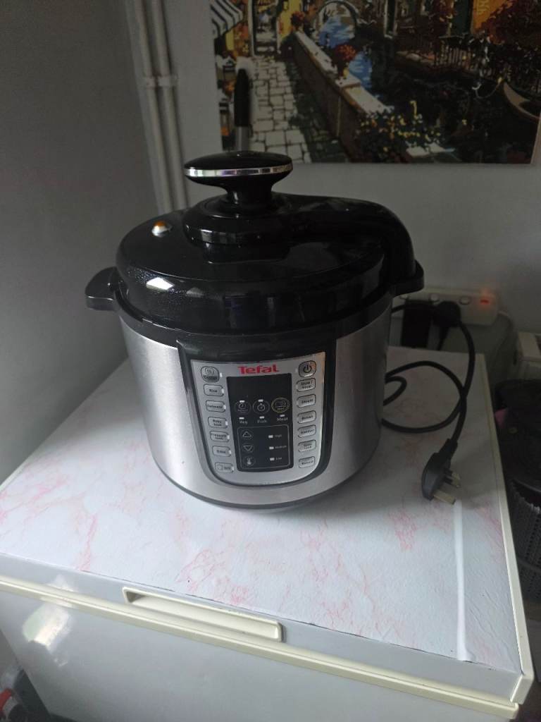 Multi cooker