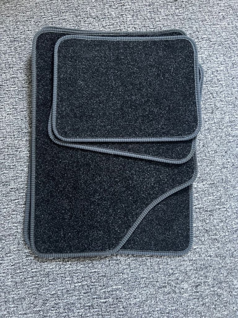 Car mats 