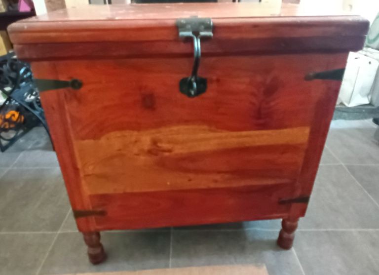 Wooden chest - storage. 600 x 600 x 450 mm