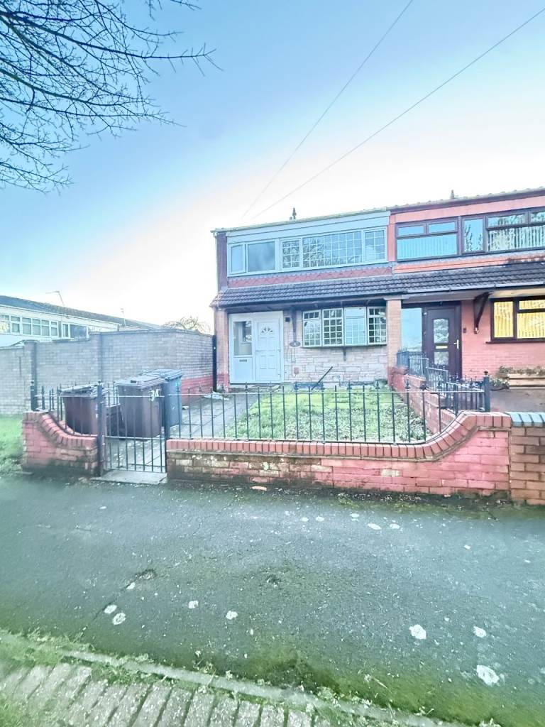 *B.C.H* 3 Bed Home- Tobruk Walk, WILLENHALL