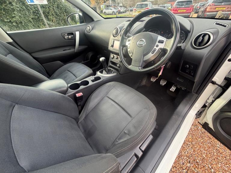 2010 Nissan Qashqai 1.6 n-tec SUV 5dr Petrol Manual 2WD Euro 4 (115 ps) Petrol