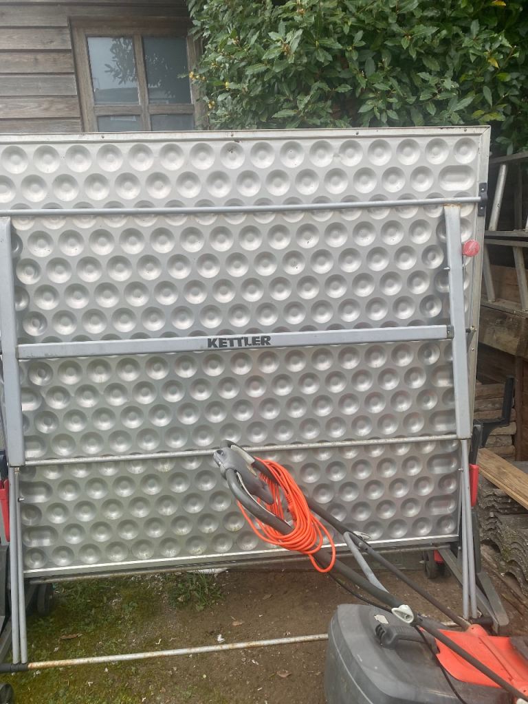 Large table tennis table 