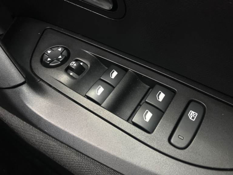 2022 Peugeot 2008 100kW Active Premium 50kWh 5dr Auto Estate ELECTRIC Automatic