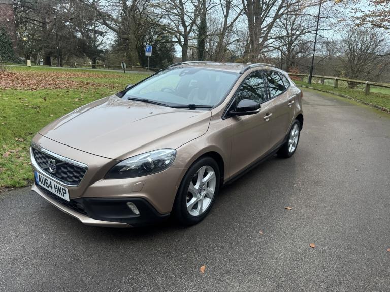 VOLVO V40 CROSS COUNTRY 1.6 D2 Lux 2014