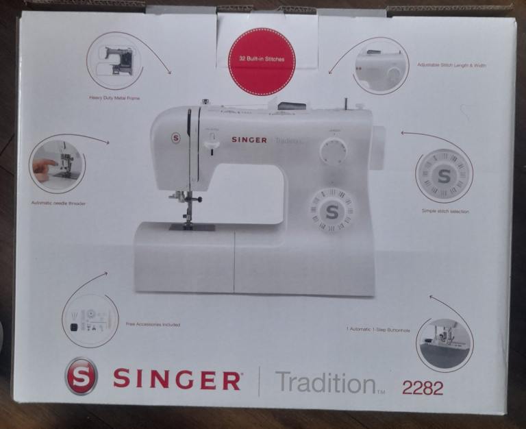 Singer Sewing Machine 