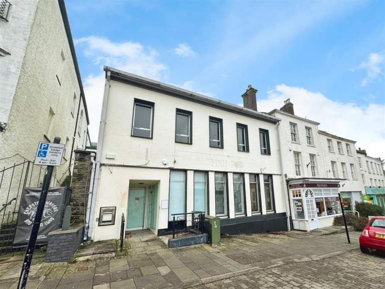 Beaufort Square, Chepstow