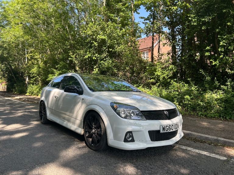 Vauxhall, ASTRA, VXR  Hatchback, 2011, Manual, 1998 (cc), 3 doors