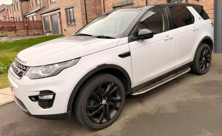 2016 Land Rover Discovery Sport 2.0 TD4 180 HSE Black 5dr Auto ESTATE Diesel Automatic