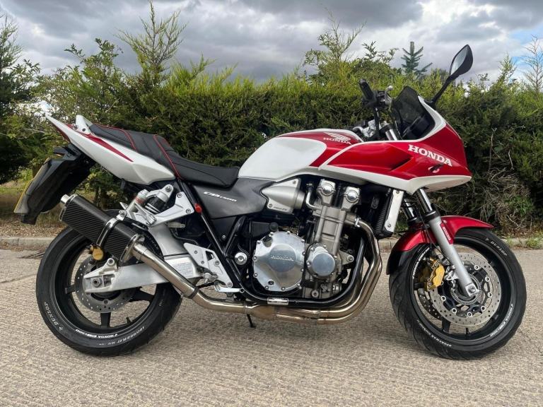 2007 57 HONDA CB 1300 SA-5 CB1300 MUSCLE TOURER RED WHITE CBF1300 XJR CB1300F