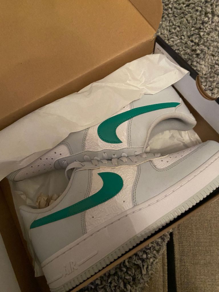 image for Nike Air Force 1 Size Uk 9 BRAND NEW With receipt